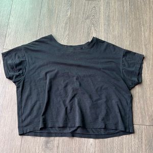 Lululemon black crop tee